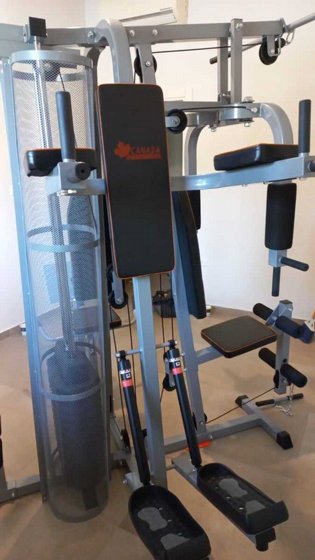 ����� ������ ������ 4 ����� PRO TRAINER ���� CANADA