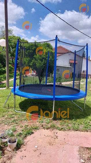 ���������  ���� 3.6 � 12 ��� �� ��� ���� ������ CANADA JUMPING