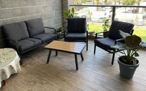 מערכת ישיבה אלומיניום לגינה ולמרפסת דגם אריאל צבע אפור פחם מערכת ישיבה אלומיניום לגינה ולמרפסת דגם אריאל צבע אפור פחם