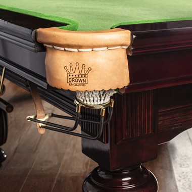 ����� ����� ������ 9 ��� CROWN �� ���� �����