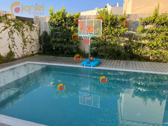 ���� �� ������ CANADA POOL ����